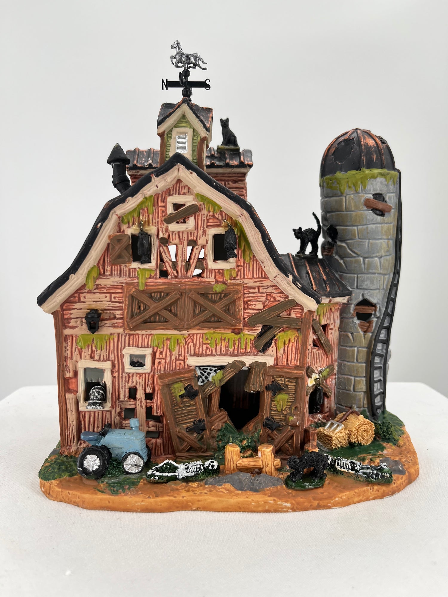 Lemax Spooky Town