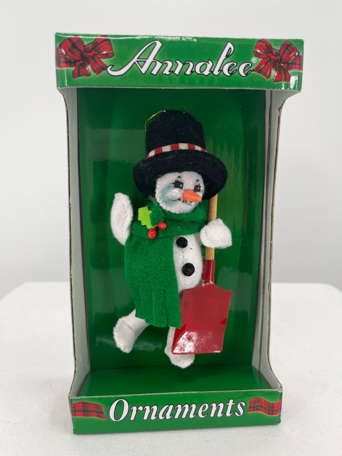 Annalee Doll Snow Shovel Snowman Christmas Ornament 5”