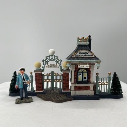 Department 56 Christmas in the City East Harbor Ferry (Set of 3), front view.