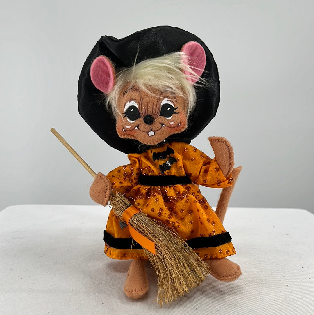 Halloween Annalee Doll Witch Mouse, front view.