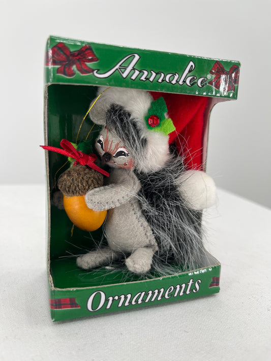 Christmas Present Squirrel Annalee Doll Ornament 3”