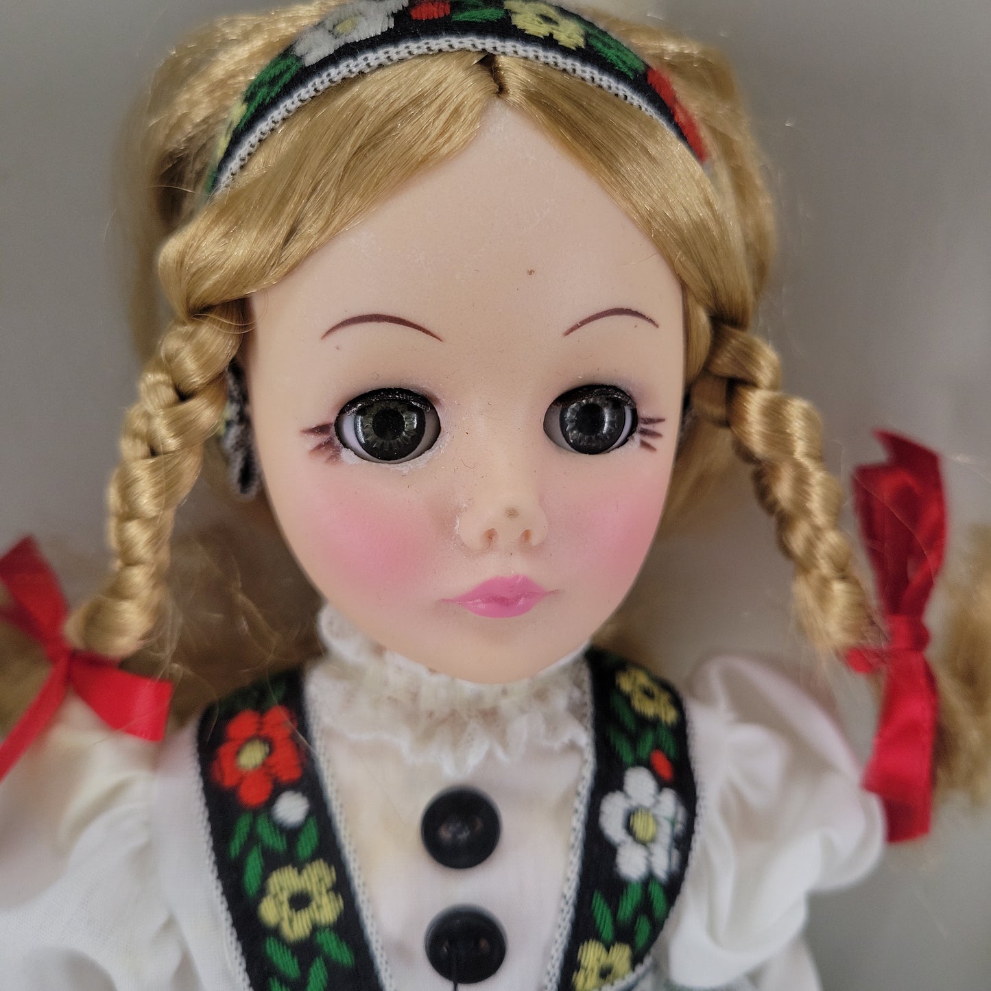 Effanbee Doll Gretel #1195