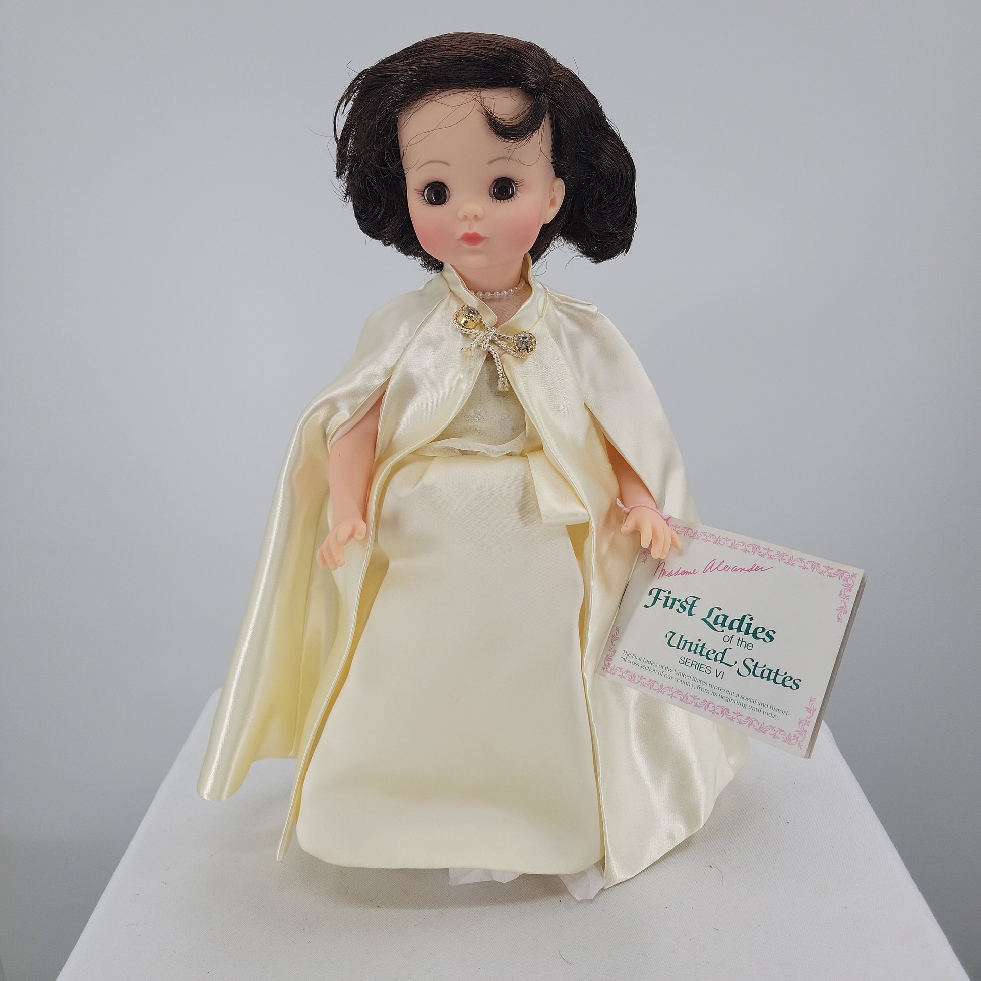 madame alexander jacqueline kennedy doll