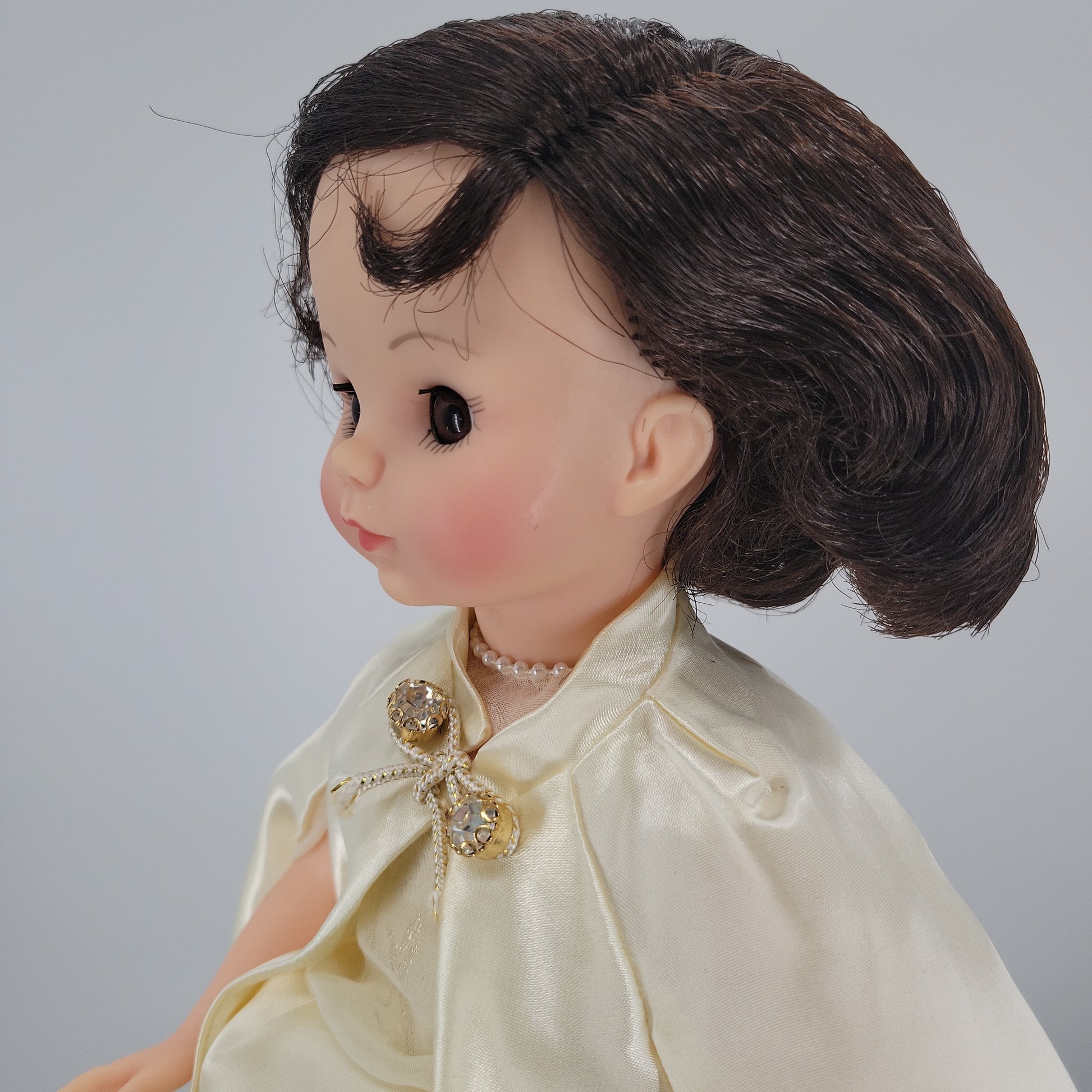 madame alexander jacqueline kennedy doll