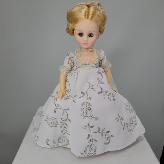 Shop All Madame Alexander Dolls – Blackcatthriftco