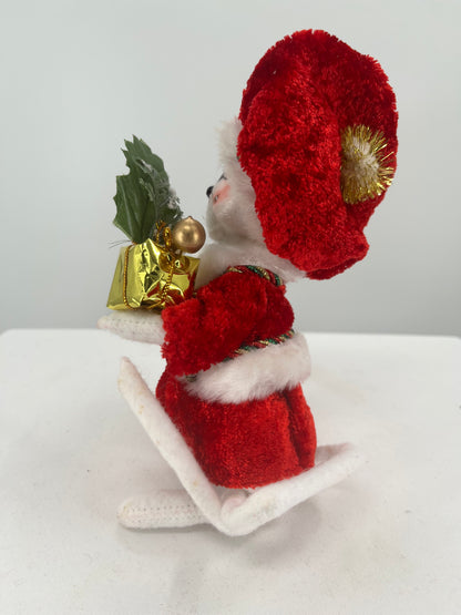 Crushed Velour Mrs. Mouse Christmas Annalee Doll