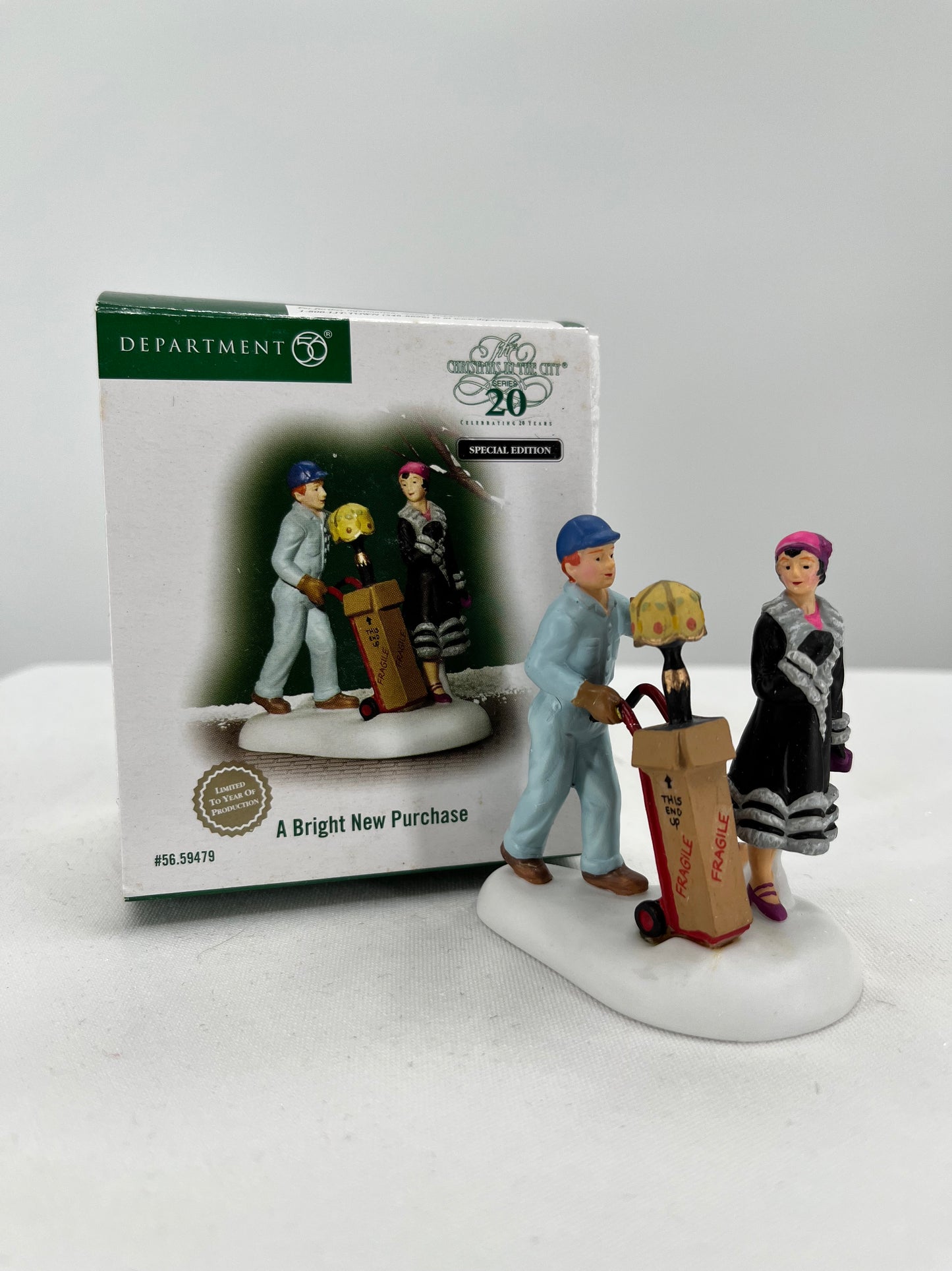 SCOTTIE'S TOY SHOP # 58871 DEPT 56 Christmas in the City Exclusive Gift set  10 - Broughton Traditions